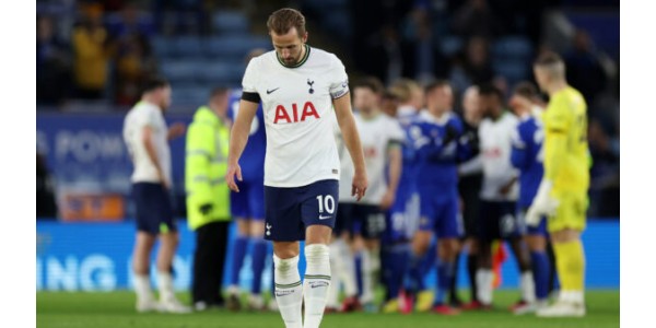 Premier League: Arsenal oavgjort, Tottenham-förlust Premier League: Arsenal oavgjort, Tottenham-förlust