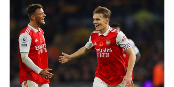 Arsenal fortsätter att toppa Premier League-rankingen Arsenal fortsätter att toppa Premier League-rankingen