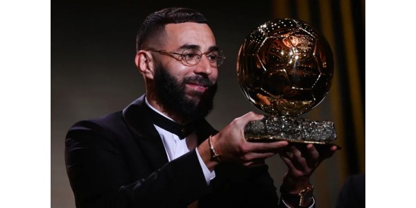 Första ballon d'eller för 35 år gammal Benzema, han förtjänade det！