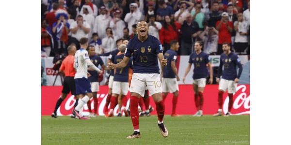 Frankrike 2-0 Marocko, för att kämpa för VM-trofén mot Agentina