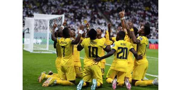 Värden förlorade första matchen i världscuphistorien, Qatar 0:2 Ecuador Värden förlorade första matchen i världscuphistorien, Qatar 0:2 Ecuador