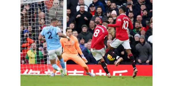 Manchester United 2-1 Manchester City, kontroversiellt mål