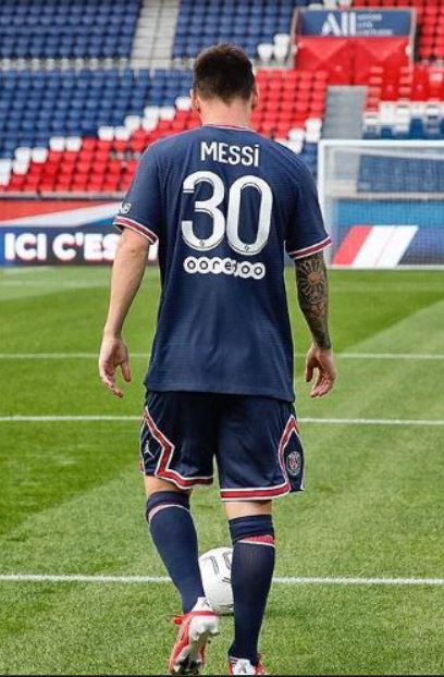 Ett år efter att Messi kom till PSG