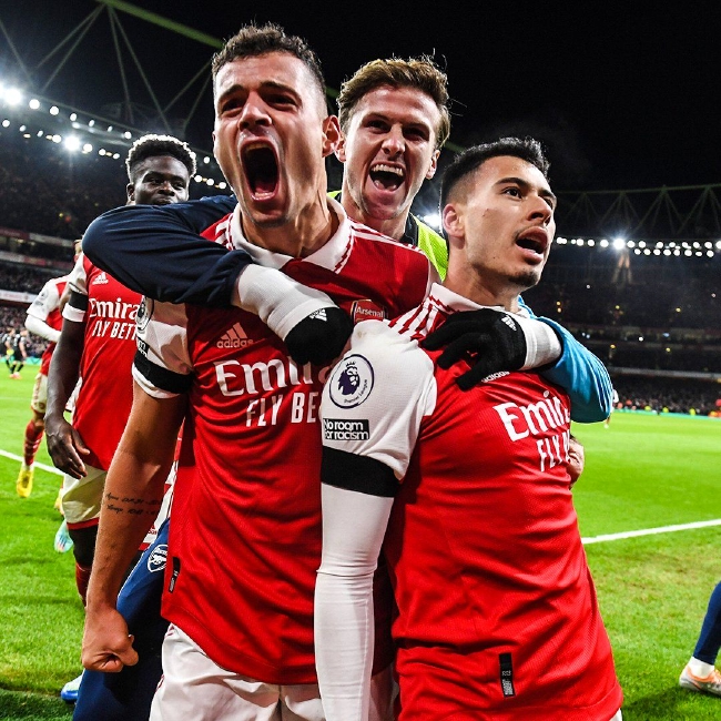 Arsenals 10:e hemmaseger i Premier League